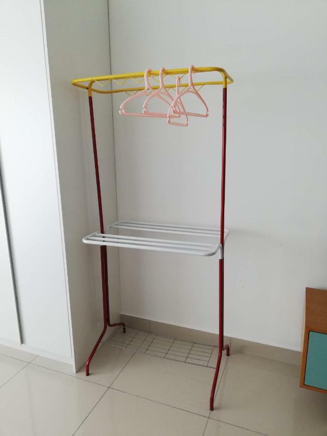 2 Carpark Gep 5 Star Hotel Bed & Sofa Studio Seri Kembangan Luaran gambar